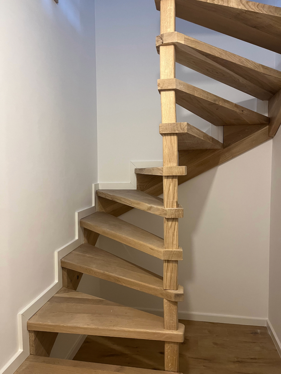 Neue Echtholz-Treppe